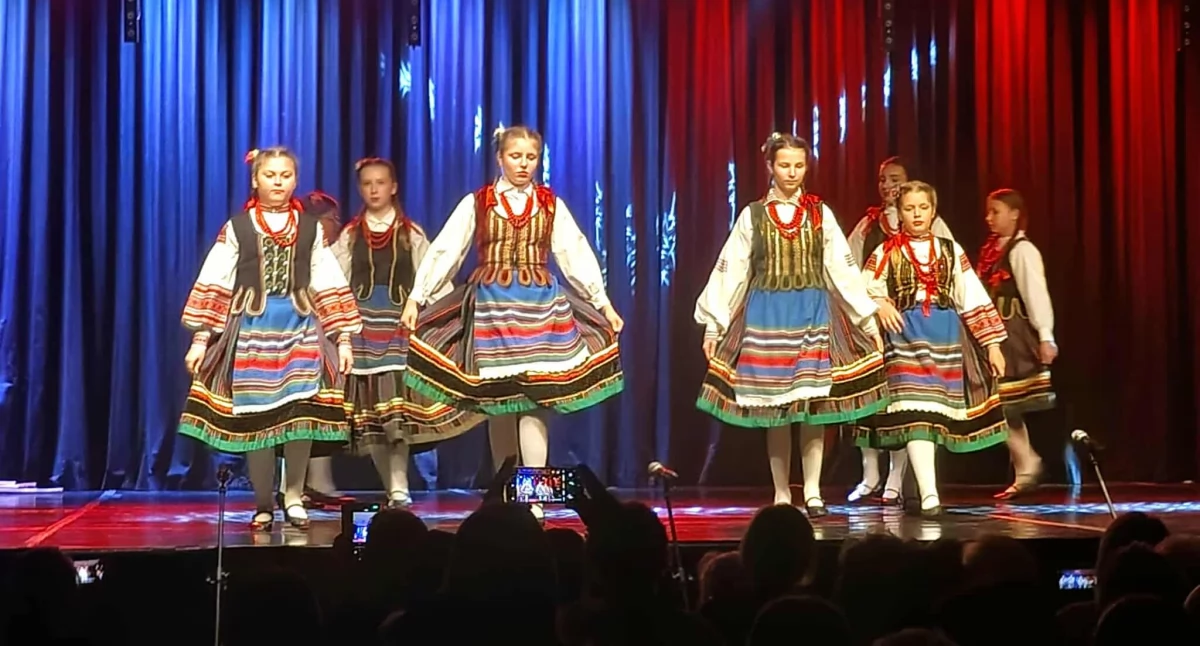 koncerty, Relacja koncertu niepodległościowego „Podlasiacy” Kapela „Podlasiacy” „Biawena” artystycznym hołdem ojczyzny Białej Podlaskiej - zdjęcie, fotografia