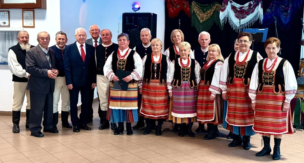 Zespoły Ludowe, scenie „Jutrzenka” Kapela Retro świętują okrągły jubileusz - zdjęcie, fotografia