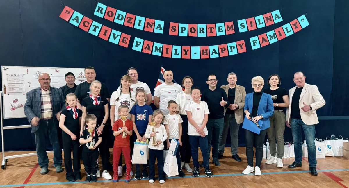 edukacja, Sport uśmiech angielski bawiły rodziny Rzeczycy ramach „Active Family Happy Family - zdjęcie, fotografia