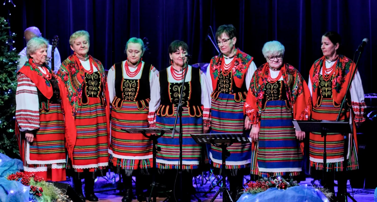 koncerty, Wieczór Kolęd Pastorałek Gminnym Ośrodku Kultury Janowie Podlaskim - zdjęcie, fotografia