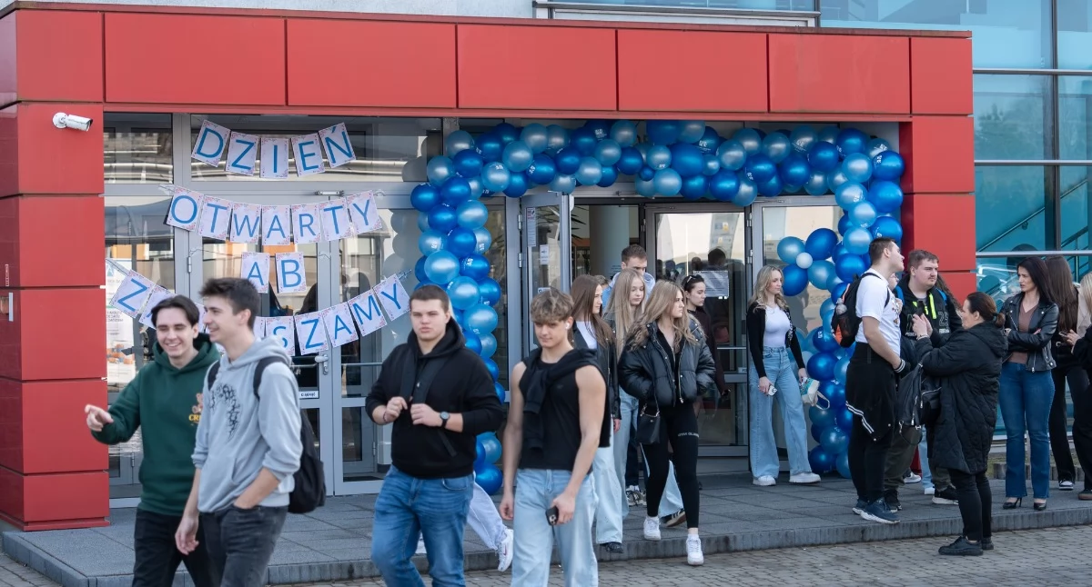 edukacja, Dzień Otwarty Akademii Bialskiej pełen atrakcji - zdjęcie, fotografia