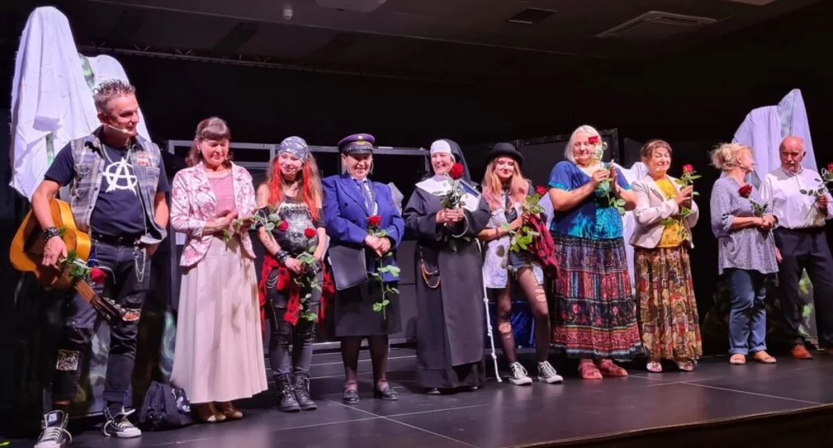 teatr, Darmowy spektakl Białej Podlaskiej „Biały sad” wkrótce scenie okazji Międzynarodowego Teatru - zdjęcie, fotografia