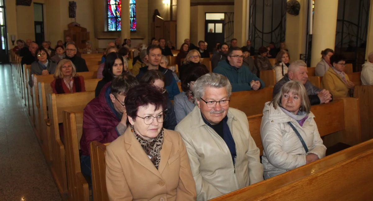 koncerty, Festiwal organowy wrócił Białej Podlaskiej inauguracją stoją doświadczeni artyści - zdjęcie, fotografia