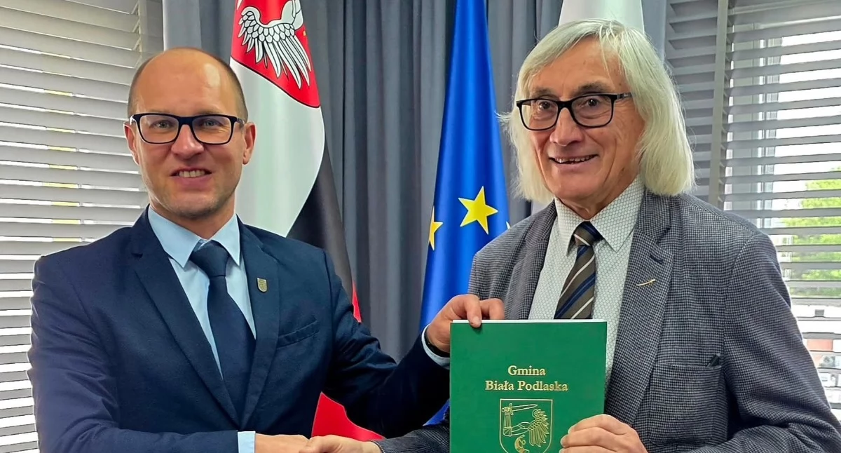 Inwestycje, Koniec problemów gromadzącą wodą Grabanowie! Gmina Biała Podlaska podpisała umowę odwodnienie ulicy Tadeusza - zdjęcie, fotografia