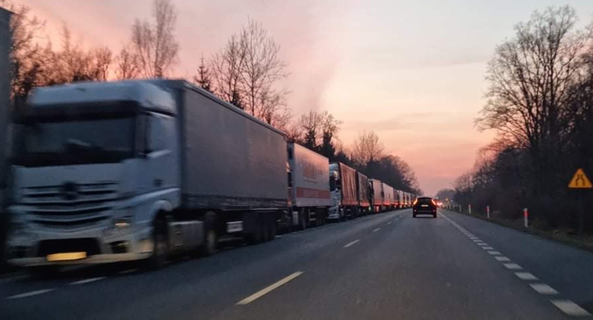 komunikacja, oczekiwania kolejce godzin Utrudnienia granicy - zdjęcie, fotografia