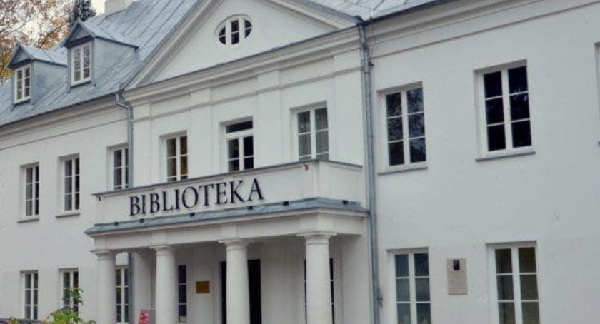 Biblioteka, pereborach Miejskiej Bibliotece Publicznej - zdjęcie, fotografia