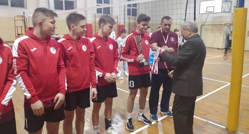 Siatkówka, Serbinów Białej Podlaskiej mistrzem województwa młodzików - zdjęcie, fotografia