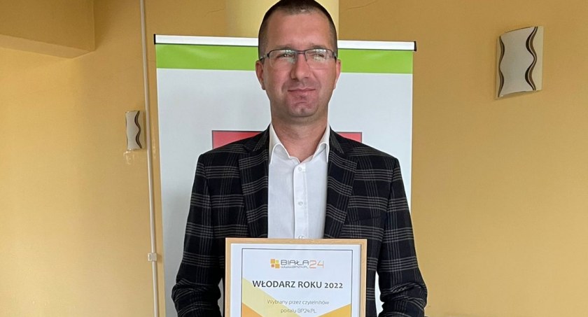 Urząd, Wójt Piszczaca wybrany Włodarzem - zdjęcie, fotografia