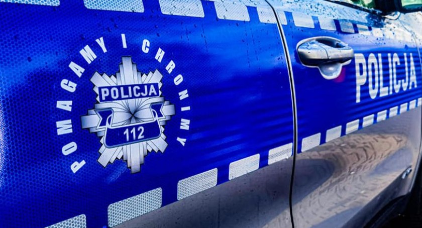 Oszustwo, Wystawiła sprzedaż drewno straciła cztery tysiące złotych - zdjęcie, fotografia