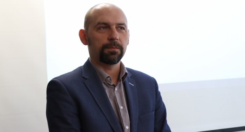 Biblioteka, Dyrektor opowie wojskowości historii - zdjęcie, fotografia