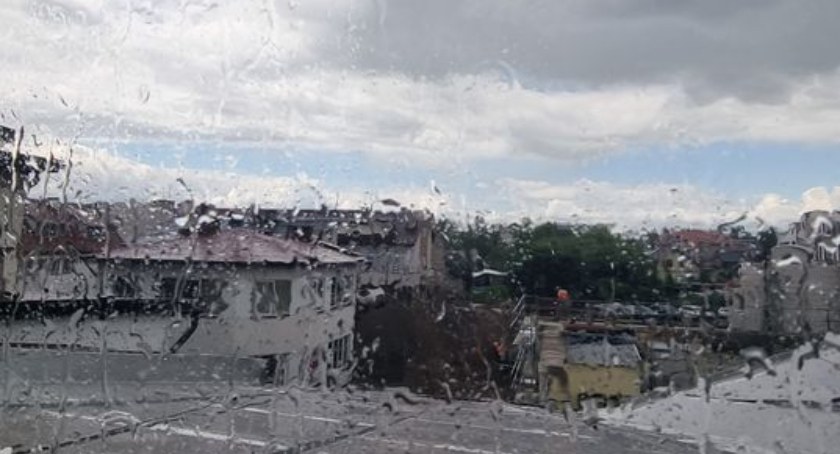 Meterologia, Szykują burze gradem silny wiatr - zdjęcie, fotografia
