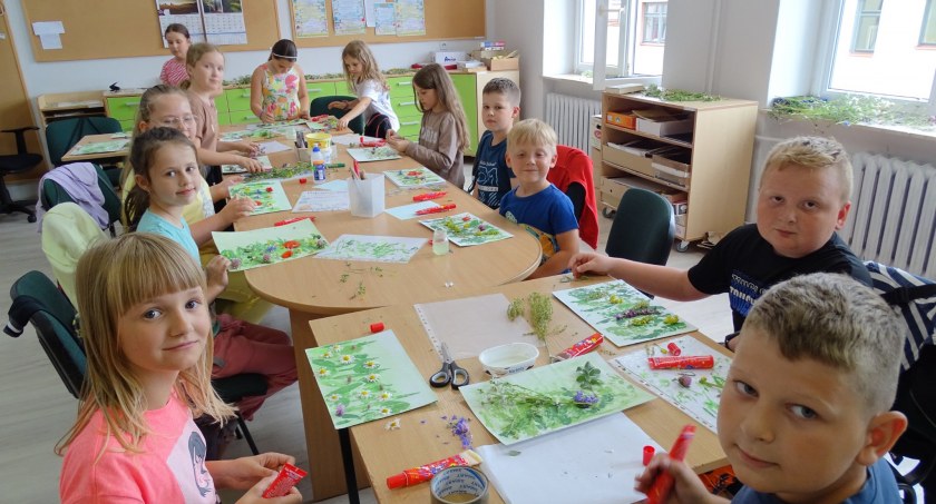 inne, Pierwsze wakacyjne zajęcia plastyczne dobiegły końca efekty niesamowite - zdjęcie, fotografia