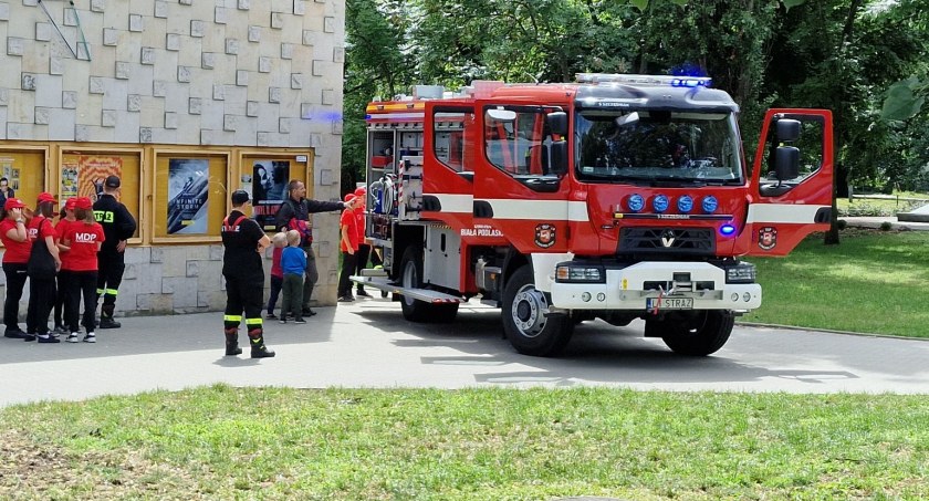kino, Ochotnicza Straż Pożarna kinie Merkury Promowali Niezgaszalnych - zdjęcie, fotografia