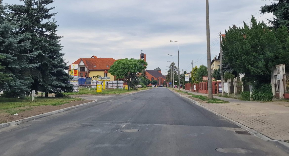 Aleja Jana Pawła II już jest przejezdna dla komunikacji miejskiej (fot. Weronika Sławińska)