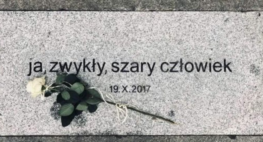 inne, Wspominają Szczęsnego Chcą bronić prawa - zdjęcie, fotografia