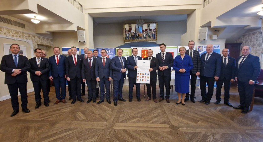 Inwestycje, Gminy chcą budować mieszkańców wynajmować ramach - zdjęcie, fotografia