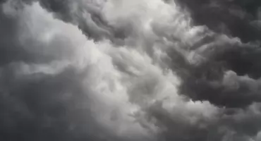 Powiat bialski pod ostrzeżeniem meteorologicznym – porywy wiatru do 75 km/h.