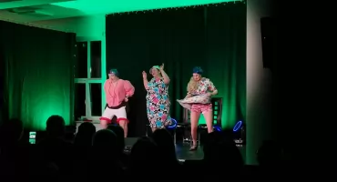 Gminny Dzień Kobiet i Mężczyzn z dużą dawką humoru w Piszczacu. Kabaret Moherowe Berety rozbawił uczestników wydarzenia do łez