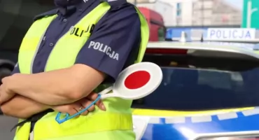 Przyjechał na komendę mimo trzech zakazów prowadzenia pojazdów