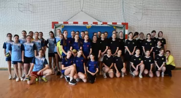 Dziewczęta z Piszczaca najlepsze w powiecie. Znamy wyniki finału piłki ręcznej