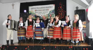 Rogoźnica rozbrzmiała folklorem! To była sobota pełna muzyki, tradycji i emocji