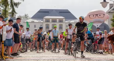 Sport bez barier w Janowie Podlaskim. Nadchodzi IX Charytatywny Paratriathlon Kraina Bugu łączący sportowe emocje z pomocą potrzebującym