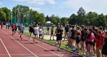 Młodzi lekkoatleci walczyli w Białej Podlaskiej. Znamy finalistów wojewódzkich w czwórboju!