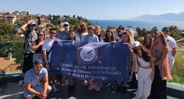 Od szkolnej ławki do tureckiego wybrzeża. Uczniowie bialskiego „Ekonomika” zdobywali doświadczenie zawodowe w Turcji