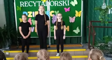 Dziecięcy świat w wierszach – szkolny konkurs recytatorski pełen emocji