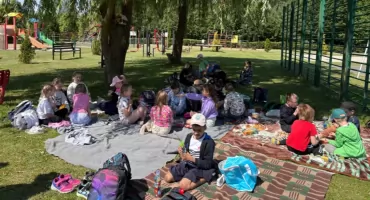 Piknik pod chmurką – radosne świętowanie na świeżym powietrzu