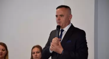 Starosta Bialski Mariusz Filipiuk z tytułem „Zasłużony dla Gminy Janów Podlaski”