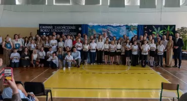 Uroczyste podsumowanie roku nauki w Ciciborze Dużym. Gminne nagrody i pożegnanie absolwentów