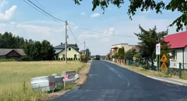 Gmina Wisznice zakończyła kolejną inwestycję. Mieszkańcy Rowin już jeżdżą nową drogą