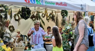 Ponad 50 wystawców i bogaty program atrakcji podczas Janowskiego Święta Ziół