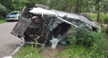 Tragiczny wypadek w Łomazach. 31-letnia kierująca Audi nie żyje